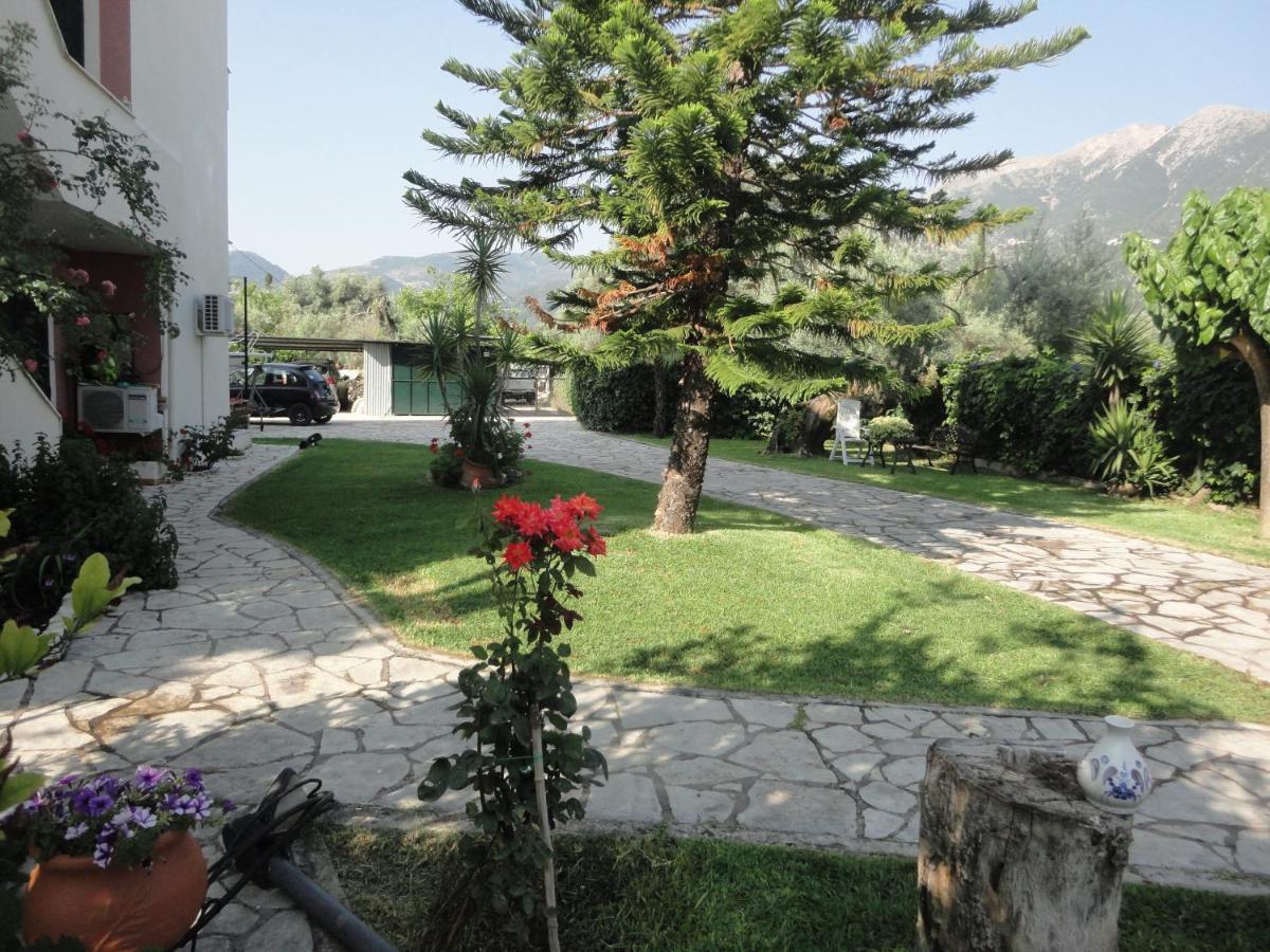 Nely'S Luxury Home Нідрі Екстер'єр фото