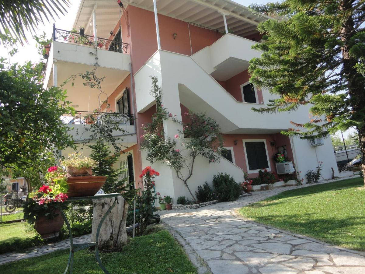 Nely'S Luxury Home Нідрі Екстер'єр фото