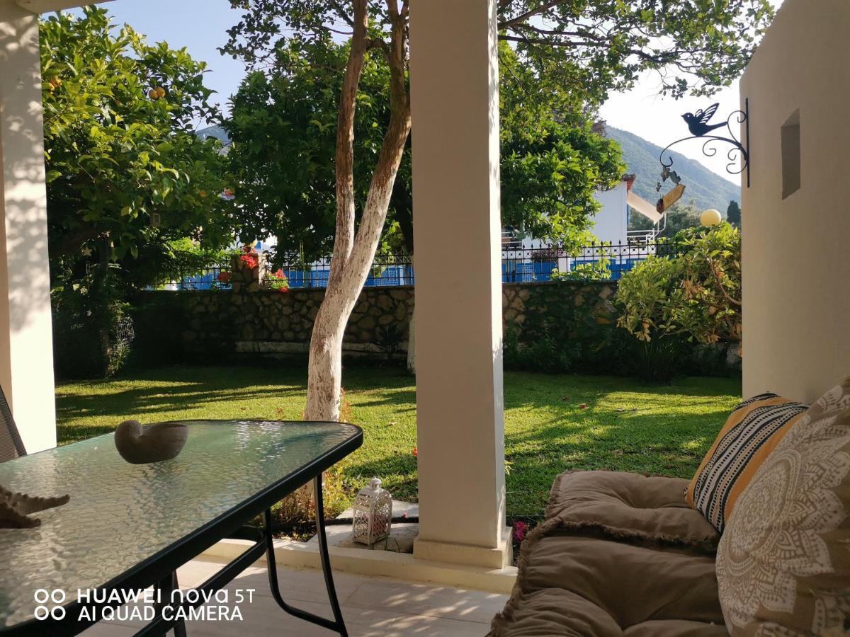 Nely'S Luxury Home Нідрі Екстер'єр фото