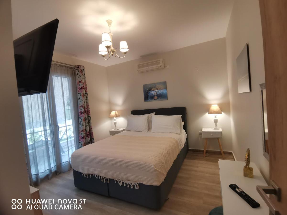 Nely'S Luxury Home Нідрі Екстер'єр фото
